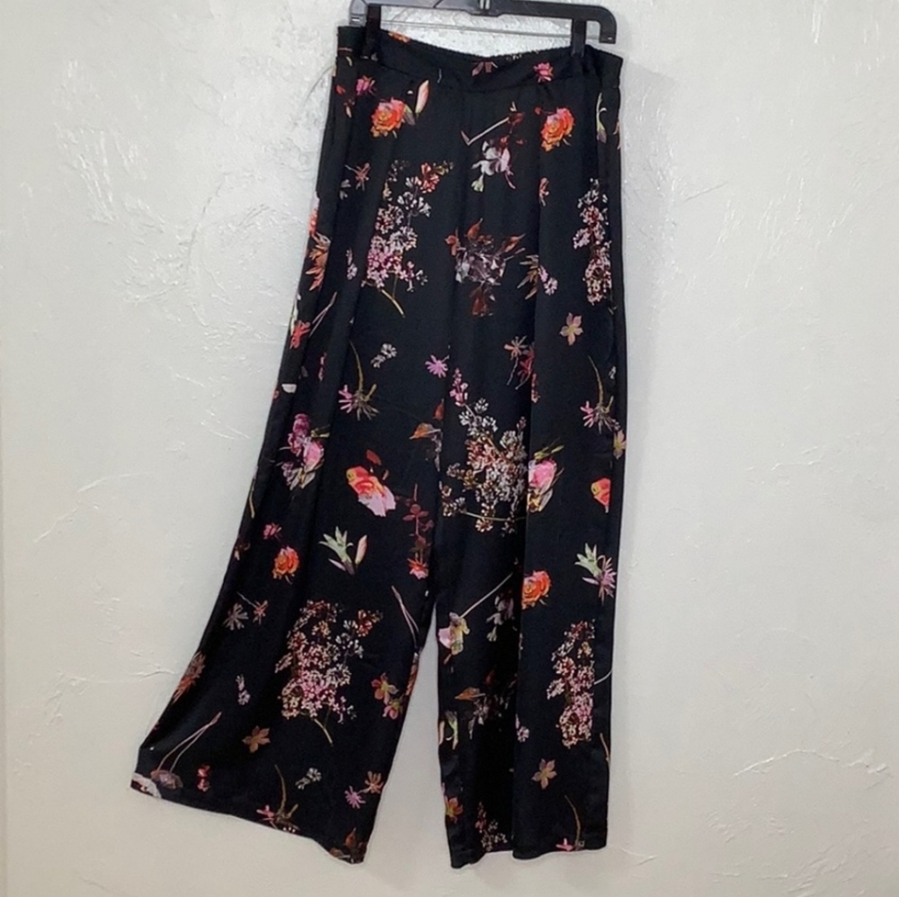 Victoria’s Secret floral soft lounge pants size XL NWT